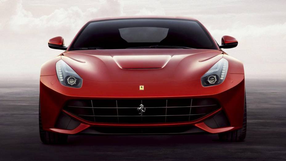 Com centro de gravidade mais baixo, o modelo conta com uma nova distribuição de peso | <a href="https://beta-develop.quatrorodas.abril.com.br/saloes/genebra/2012/ferrari-f12berlinetta-678494.shtml" rel="migration">Leia mais</a>