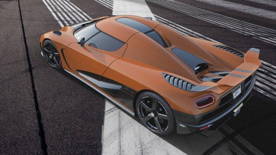 Modelo prima pelos detalhes esportivos | <a href="https://beta-develop.quatrorodas.abril.com.br/saloes/genebra/2012/koenigsegg-agera-r-678731.shtml" rel="migration">Leia mais</a>