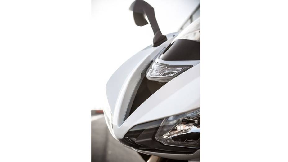 Triumph apresenta Daytona 675R no Brasil | <a href="https://beta-develop.quatrorodas.abril.com.br/moto/noticias/triumph-lanca-daytona-675r-street-triple-741449.shtml" rel="migration">Leia mais</a>