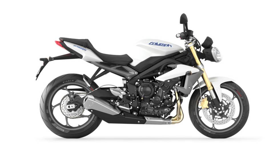 Suas linhas estão mais acentuadas e suas superfícies mais rígidas | <a href="https://beta-develop.quatrorodas.abril.com.br/moto/noticias/triumph-lanca-daytona-675r-street-triple-741449.shtml" rel="migration">Leia mais</a>