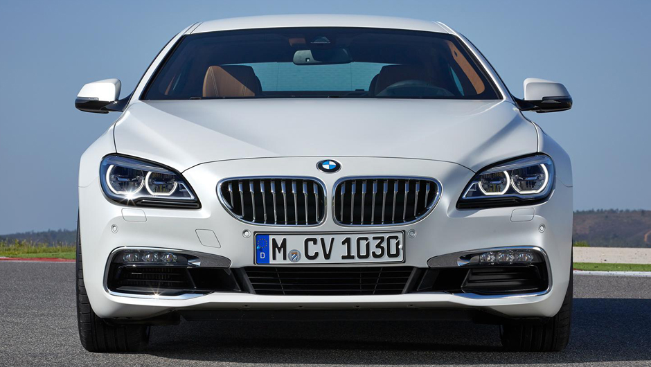 Porte e eleg&acirc;ncia continuam no modelo da BMW | <a href="https://beta-develop.quatrorodas.abril.com.br/noticias/saloes/detroit-2015/bmw-apresenta-nova-familia-serie-6-820099.shtml" rel="migration">Leia mais</a>