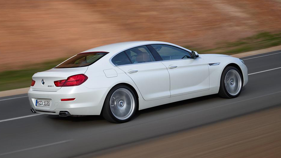 S&eacute;rie 6 n&atilde;o sofreu altera&ccedil;&otilde;es t&eacute;cnicas | <a href="https://beta-develop.quatrorodas.abril.com.br/noticias/saloes/detroit-2015/bmw-apresenta-nova-familia-serie-6-820099.shtml" rel="migration">Leia mais</a>