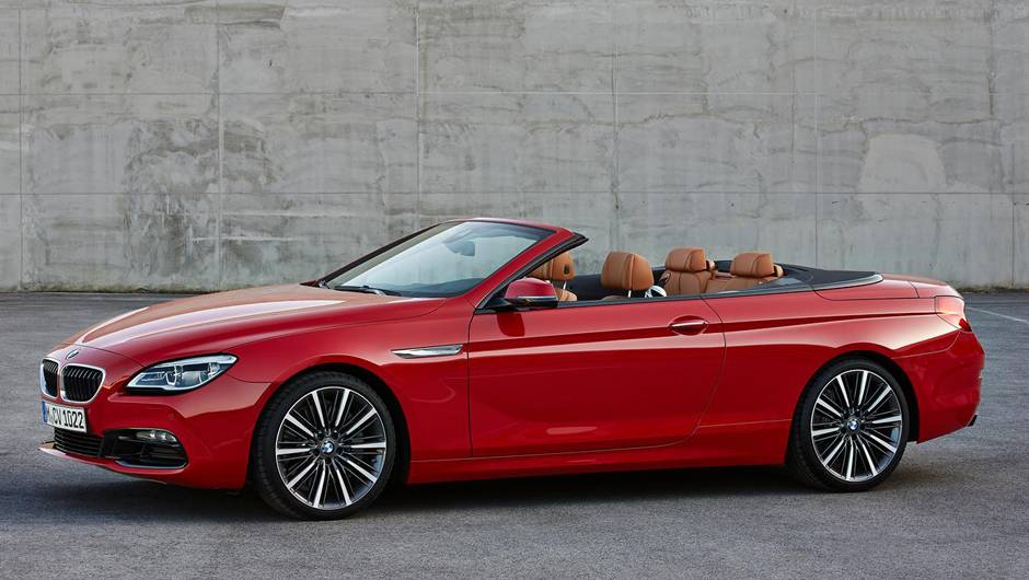 Rodas tamb&eacute;m s&atilde;o novas de 17 ou 18 polegadas com opcional de 20 | <a href="https://beta-develop.quatrorodas.abril.com.br/noticias/saloes/detroit-2015/bmw-apresenta-nova-familia-serie-6-820099.shtml" rel="migration">Leia mais</a>