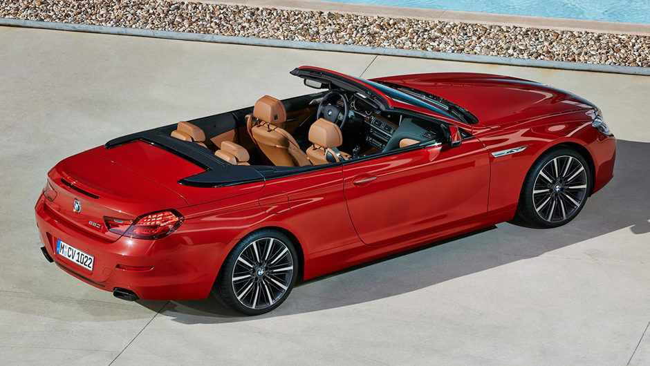 Vers&atilde;o convers&iacute;vel &eacute; a grande atra&ccedil;&atilde;o da linha | <a href="https://beta-develop.quatrorodas.abril.com.br/noticias/saloes/detroit-2015/bmw-apresenta-nova-familia-serie-6-820099.shtml" rel="migration">Leia mais</a>