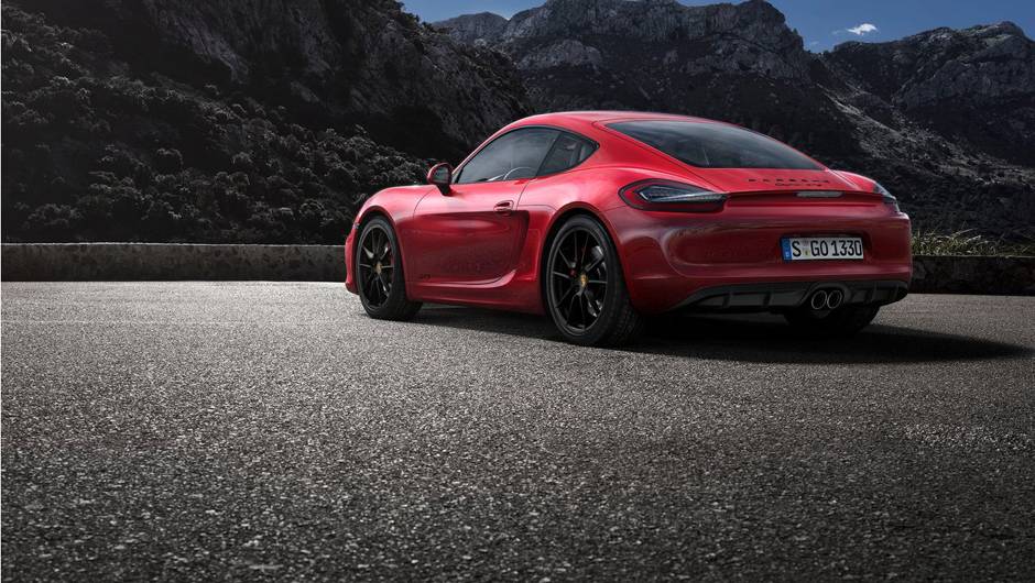 Outra novidade &eacute; o sistema de amortecimento eletr&ocirc;nico. | <a href="https://beta-develop.quatrorodas.abril.com.br/noticias/fabricantes/porsche-lanca-boxster-gts-cayman-gts-777156.shtml" rel="migration">Leia mais</a>