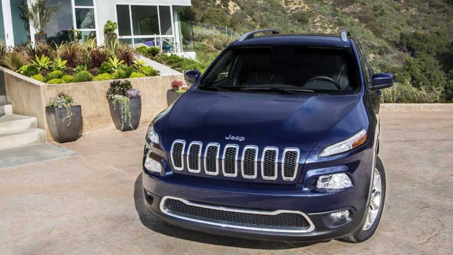 A apresentação oficial do Cherokee está marcada para o Salão de Nova York, em março | <a href="%20https://beta-develop.quatrorodas.abril.com.br/saloes/new-york/2013/jeep-cherokee-737016.shtml" rel="migration">Leia mais</a>