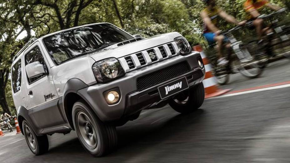 Os preços do Jimny começam em R$ 55.990 | <a href="https://beta-develop.quatrorodas.abril.com.br/carros/lancamentos/suzuki-jimny-734410.shtml" rel="migration">Leia mais</a>