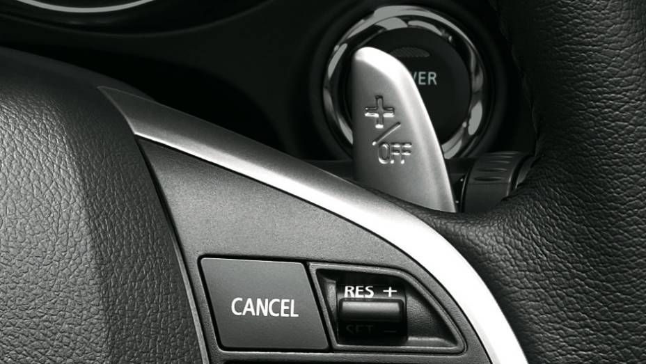 Por conta disso, em vez de mudar marchas, os paddle-shift servem para configurar seis modos distintos de freio-motor | <a href="https://beta-develop.quatrorodas.abril.com.br/carros/lancamentos//mitsubishi-outlander-phev-801241.shtml" target="_blank" rel="migration">Leia mais</a>