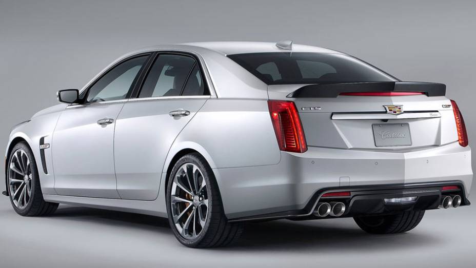 O novo CTS-V conta com motor 6.2 V8 turbo de 640 cv de pot&ecirc;ncia e 85,5 mkgf de torque | <a href="https://beta-develop.quatrorodas.abril.com.br/noticias/saloes/detroit-2015/cadillac-revela-novo-cts-v-820740.shtml" target="_blank" rel="migration">Leia mais</a>