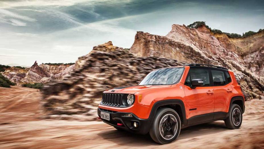 Embora n&atilde;o falem em n&uacute;meros, &eacute; bom EcoSport, Duster e companhia se cuidarem: a marca n&atilde;o esconde a inten&ccedil;&atilde;o de virar l&iacute;der do segmento de SUVs | <a href="https://beta-develop.quatrorodas.abril.com.br/noticias/fabricantes/saiba-tudo-jeep-renegade-850580.shtml" target="_blank" rel="migration"></a>