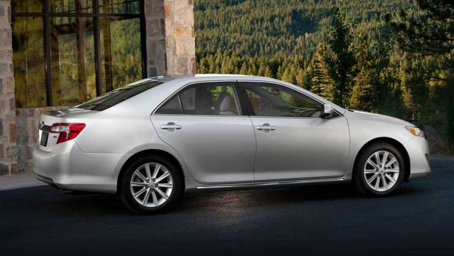 As mudanças devem manter o Camry na briga pela liderança entre os mais vendidos. <a href="https://beta-develop.quatrorodas.abril.com.br/carros/lancamentos/toyota-camry-637524.shtml" rel="migration">Leia mais</a> As mudanças devem manter o Camry na briga pela liderança entre os mais vendidos. <a href="https://beta-develop.quatrorodas.abril.com.br/carros/lancamentos/toyota-camry-637524.shtml" rel="migration">Leia mais</a>