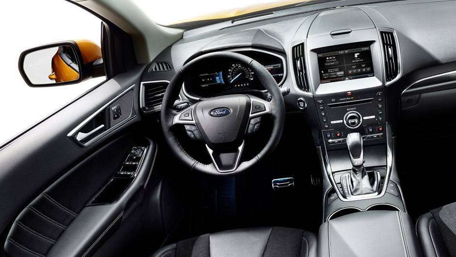 Por dentro as altera&ccedil;&otilde;es foram mais discretas, com novas sa&iacute;das de ar-condicionado e revestimentos | <a href="https://beta-develop.quatrorodas.abril.com.br/noticias/saloes/paris-2014/ford-apresenta-novo-edge-787116.shtml" rel="migration">Leia mais</a>