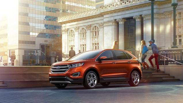 Bem equipado, o crossover vem com itens como sensores de estacionamento na frente e atrás, piloto automático adaptativo e alerta de pontos cegos | <a href="https://beta-develop.quatrorodas.abril.com.br/noticias/saloes/paris-2014/ford-apresenta-novo-edge-787116.shtml" rel="migration">L</a> Bem equipado, o crossover vem com itens como sensores de estacionamento na frente e atrás, piloto automático adaptativo e alerta de pontos cegos | <a href="https://beta-develop.quatrorodas.abril.com.br/noticias/saloes/paris-2014/ford-apresenta-novo-edge-787116.shtml" rel="migration">L</a>