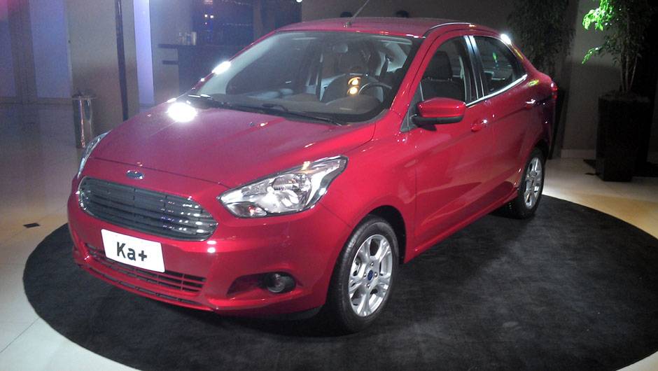 Grande novidade da terceira gera&ccedil;&atilde;o &eacute; o lan&ccedil;amento de uma in&eacute;dita vers&atilde;o sed&atilde; nos pr&oacute;ximos meses | <a href="https://beta-develop.quatrorodas.abril.com.br/carros/lancamentos/novo-ford-ka-792257.shtml" rel="migration">Leia mais</a>