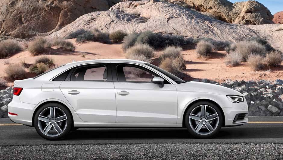 O sedã é bastante parecido com o carro-conceito mostrado no Salão de Genebra de 2011 | <a href="https://beta-develop.quatrorodas.abril.com.br/saloes/new-york/2013/audi-a3-s3-sedan-737169.shtml" rel="migration">Leia mais</a> O sedã é bastante parecido com o carro-conceito mostrado no Salão de Genebra de 2011 | <a href="https://beta-develop.quatrorodas.abril.com.br/saloes/new-york/2013/audi-a3-s3-sedan-737169.shtml" rel="migration">Leia mais</a>