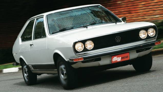 O esportivo TS estreou em 1976 com quatro faróis redondos, conquistando uma legião de fãs graças ao desempenho saudável do motor 1.6 O esportivo TS estreou em 1976 com quatro faróis redondos, conquistando uma legião de fãs graças ao desempenho saudável do motor 1.6