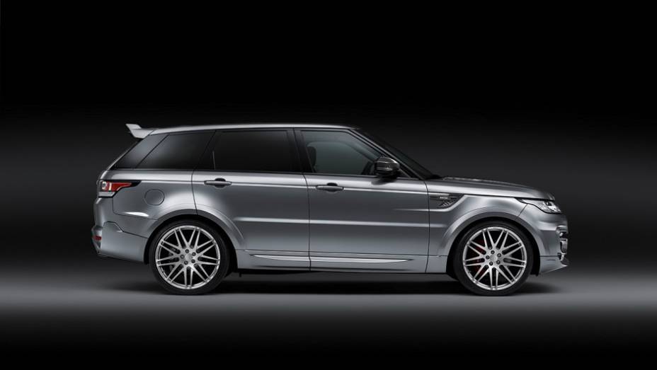 A oficina de customização Brabus vai apresentar um carro completamente diferente em Genebra | <a href="https://beta-develop.quatrorodas.abril.com.br/noticias/saloes/genebra-2014/brabus-mostrara-range-rover-sport-startech-genebra-774767.shtml" rel="migration">Leia mais</a>