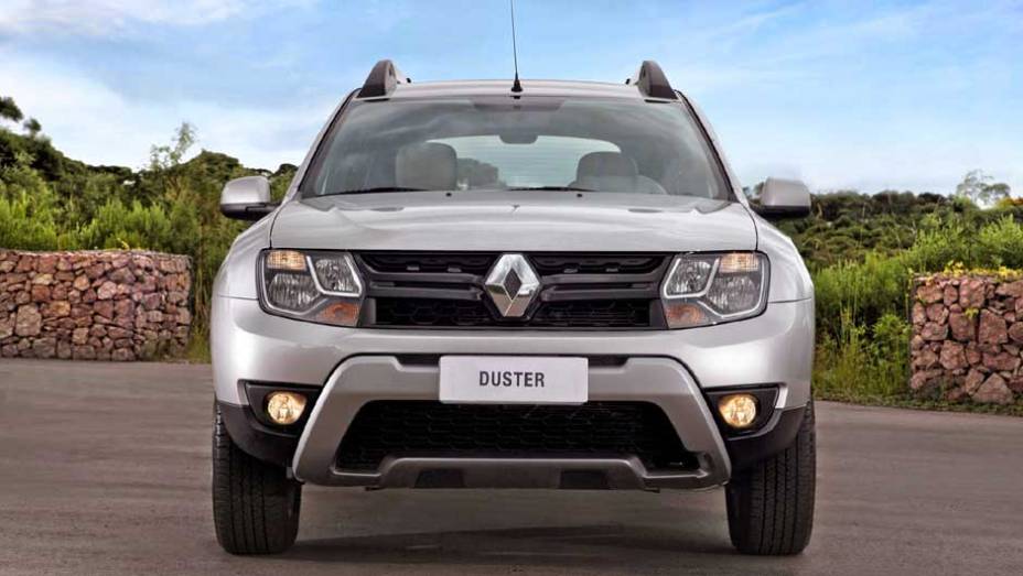 A Renault optou por reduzir os preços das versões de entrada em até R$ 1.000; agora, a versão Expression 1.6 16V parte de R$ 62.990 | <a href="https://beta-develop.quatrorodas.abril.com.br/noticias/fabricantes/renault-duster-2016-estreia-novo-visual-852094.shtml" target="_blank" rel="migration"></a>