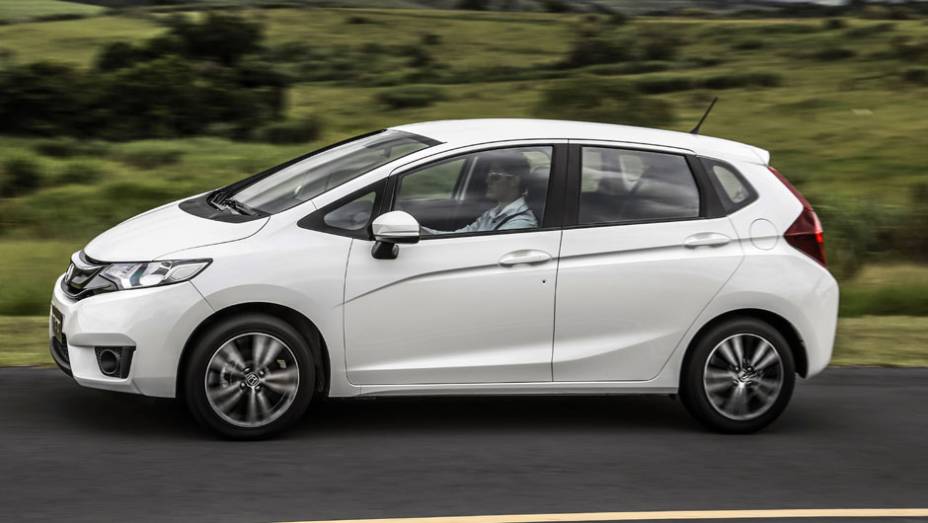 O novo Fit é 9 centímetros mais longo do que seu antecessor | <a href="https://beta-develop.quatrorodas.abril.com.br/carros/lancamentos/novo-honda-fit-781163.shtml" rel="migration">Leia mais</a>