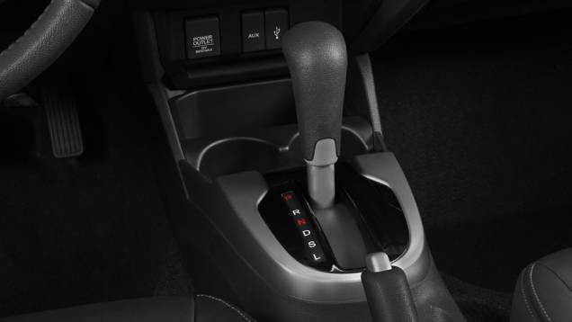 A transmissão CVT volta no Fit, agora com conversor de torque e funcionamento mais suave | <a href="https://beta-develop.quatrorodas.abril.com.br/carros/lancamentos/novo-honda-fit-781163.shtml" rel="migration">Leia mais</a> A transmissão CVT volta no Fit, agora com conversor de torque e funcionamento mais suave | <a href="https://beta-develop.quatrorodas.abril.com.br/carros/lancamentos/novo-honda-fit-781163.shtml" rel="migration">Leia mais</a>