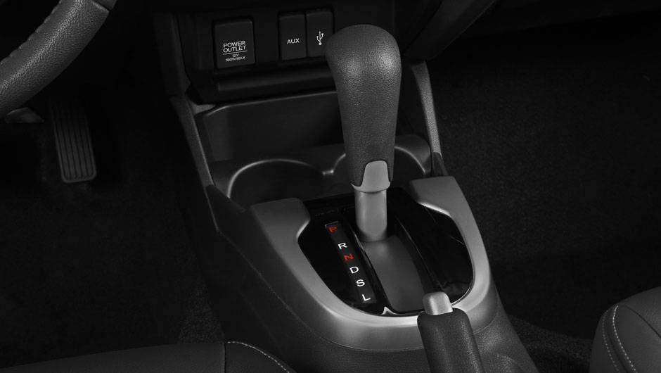 A transmiss&atilde;o CVT volta no Fit, agora com conversor de torque e funcionamento mais suave | <a href="https://beta-develop.quatrorodas.abril.com.br/carros/lancamentos/novo-honda-fit-781163.shtml" rel="migration">Leia mais</a>