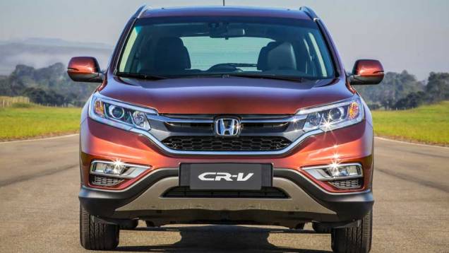 Visual dianteiro agora segue a identidade visual solid wing adotada pela Honda em seus modelos mais recentes | <a href="https://beta-develop.quatrorodas.abril.com.br/noticias/fabricantes/honda-cr-v-reestilizado-chega-r-134-900-882983.shtml" target="_blank" rel="migration">Leia mais</a> Visual dianteiro agora segue a identidade visual solid wing adotada pela Honda em seus modelos mais recentes | <a href="https://beta-develop.quatrorodas.abril.com.br/noticias/fabricantes/honda-cr-v-reestilizado-chega-r-134-900-882983.shtml" target="_blank" rel="migration">Leia mais</a>