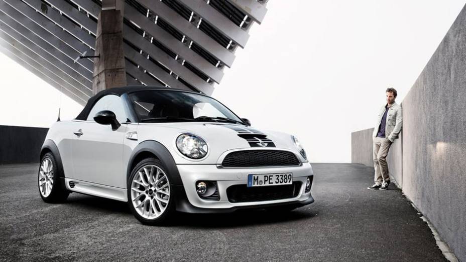 O Roadster é o sexto membro da família MINI | <a href="https://beta-develop.quatrorodas.abril.com.br/noticias/mini-roadster-chega-r-132-950-318180_p.shtml" rel="migration">Leia mais</a>