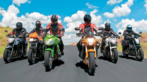 ER-6N x XJ6 x Bandit 650 N x F 800 R x CB 600F Hornet x Z 750