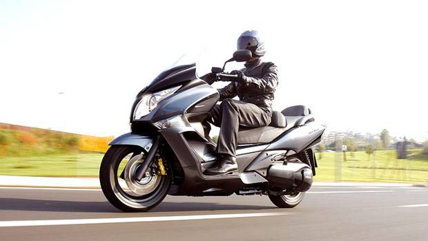 Honda lança SW T-600