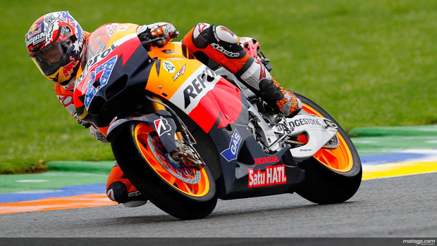 Stoner pulveriza o recorde de Silverstone