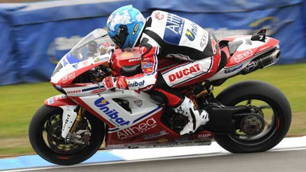 Carlos Checa é pole na SBK em Assen