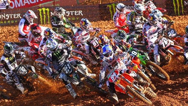 Quatro vencedores no GP Brasil de MX
