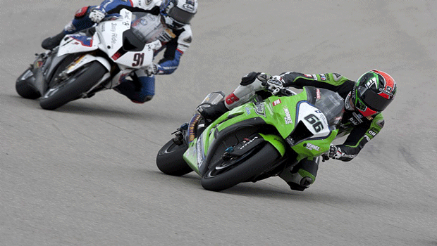 Inglês Sykes sai na frente na SBK