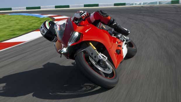 Ducati Panigale a caminho