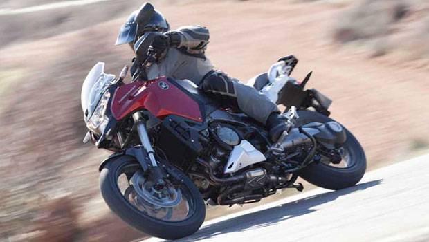 VFR 1200X Crosstourer chega em outubro