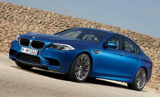 BMW supera um milhão de carros vendidos em 2012