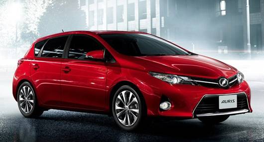 Toyota divulga informações do Auris 2013