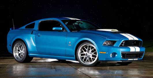 Ford homenageia Carroll Shelby com Mustang especial