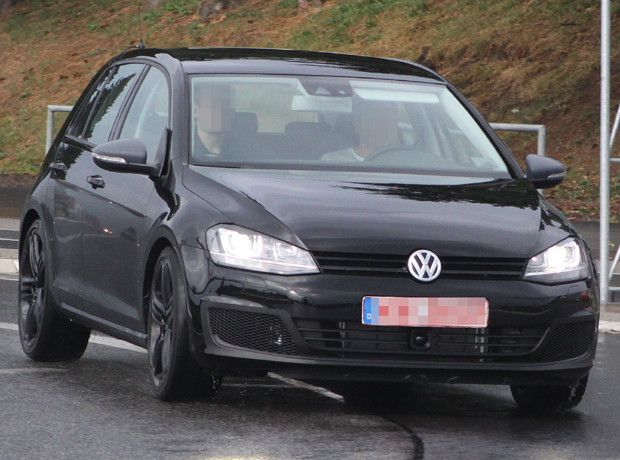 Novo Golf R é flagrado na Europa