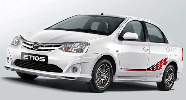 Toyota mostra Etios sedã esportivo na Índia