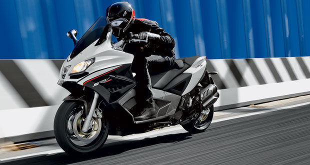 Aprilia SRV 850