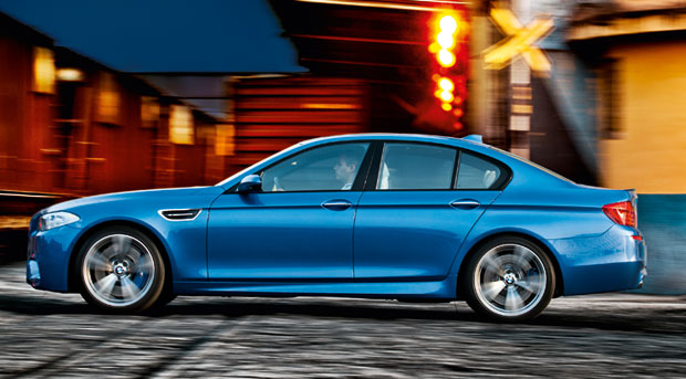 BMW M5 4.4 V8