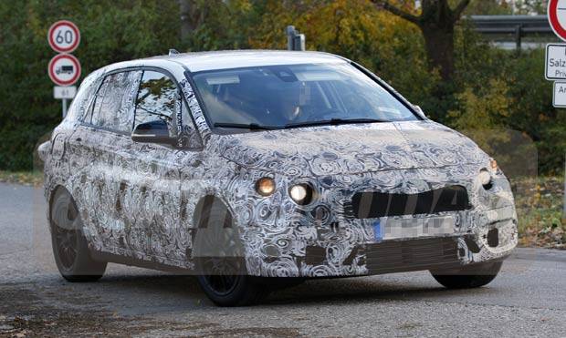 BMW Série 1 GT é flagrado em testes