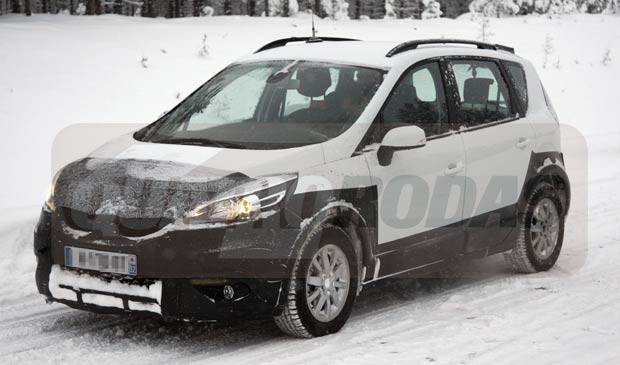Renault Scénic Cross é flagrado