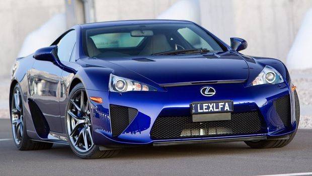 Lexus encerra produção do LFA