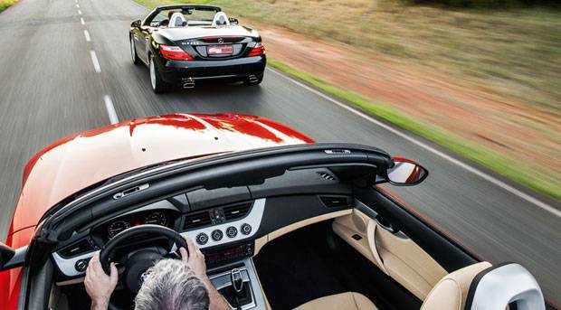 BMW Z4 sDrive 2.0i x Mercedes-Benz SLK 250