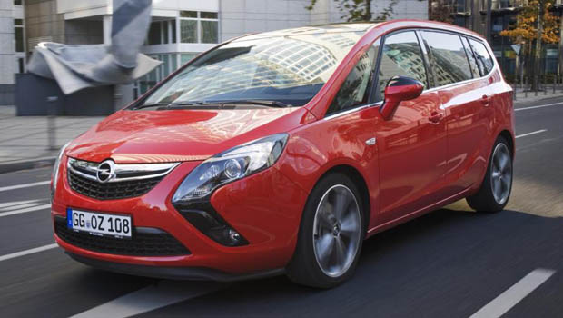 Opel cria a minivan diesel de sete lugares mais rápida do mundo