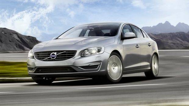 Volvo reformula S60 e S80