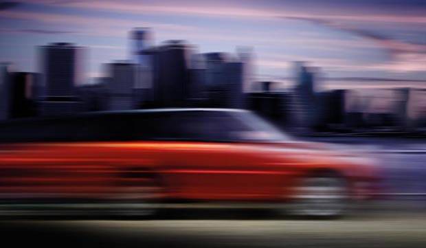 Land Rover mostra teaser de novo Range Rover Sport