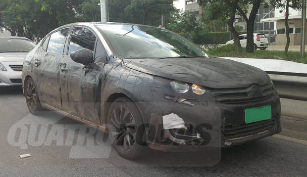 Nova linha C4 é flagrada em testes